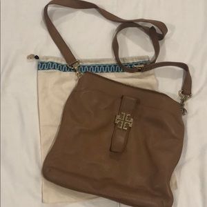 Authentic Tory Burch satchel-great condition